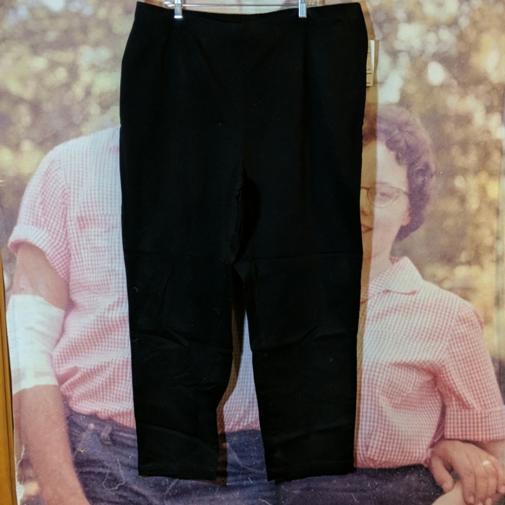 Chic 3X Black 97% Cotton/3% Spandex Pants NWT